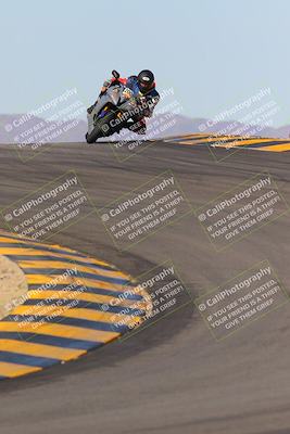 media/Dec-18-2022-SoCal Trackdays (Sun) [[8099a50955]]/Turns 9 and 10 Set 2 (1055am)/